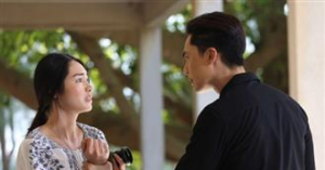 Đêm trước ngày tái hôn, chồng cũ bất ngờ dúi vào tay tôi 2 thứ khiến tôi quyết định hủy hôn