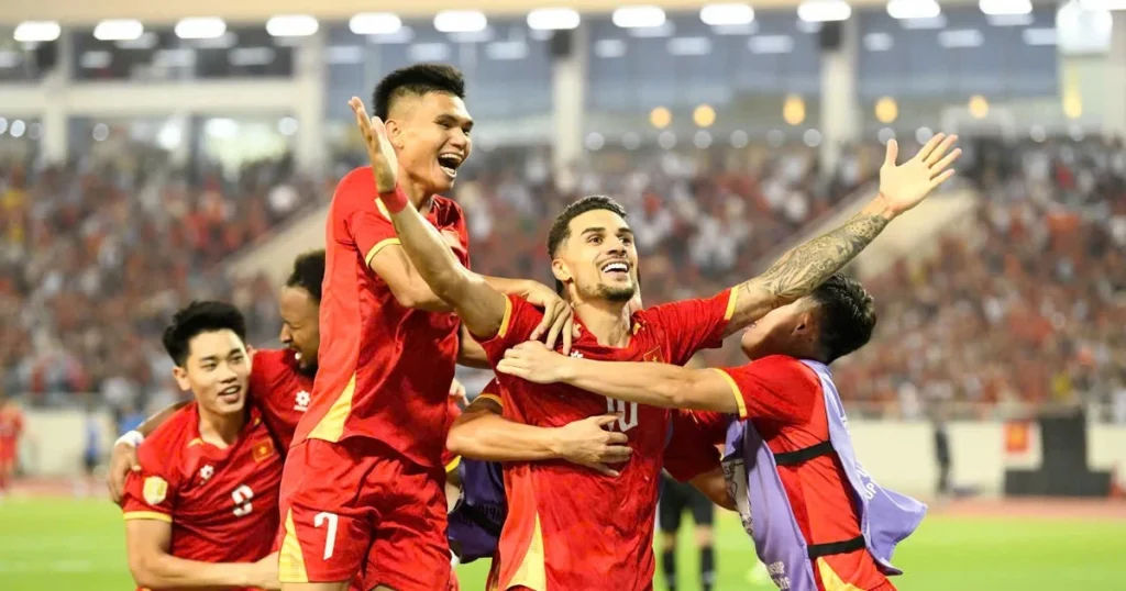 Hoàng Hên, Đình Bắc nói gì sau chức vô địch ASEAN Cup 2026?