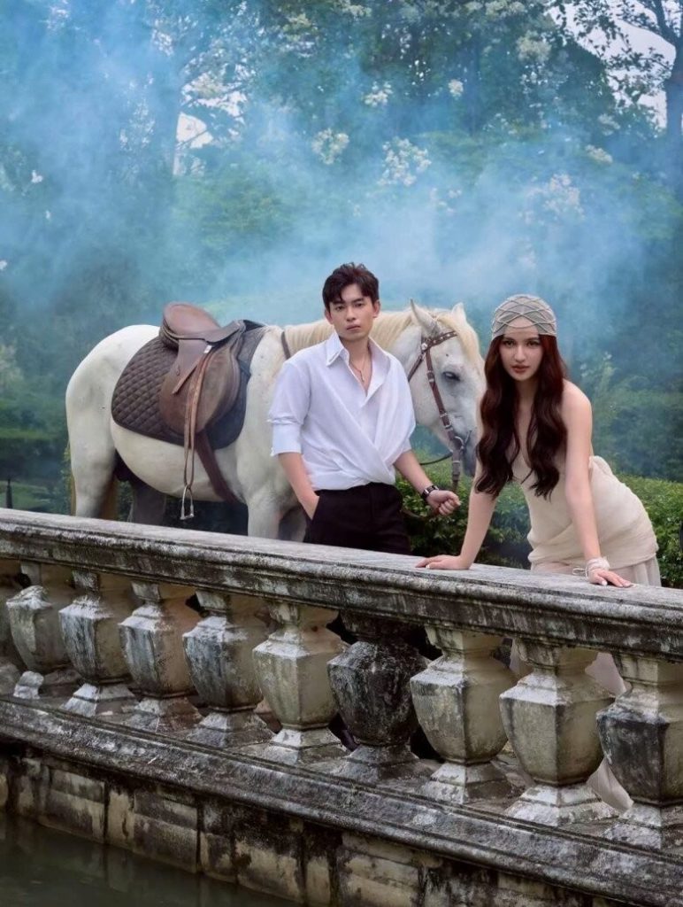 Hotgirl Cần Thơ xinh như búp bê, cưới thiếu gia Sài Thành, được mẹ chồng tặng biệt thự trăm tỷ