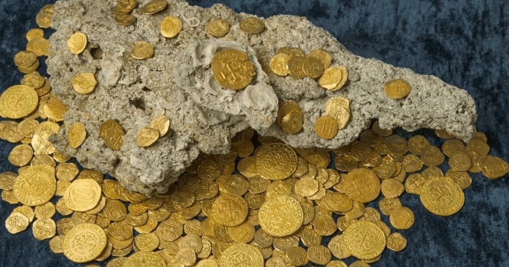 Kho vàng trị giá 118 tỷ đồng bất ngờ lộ diện sau 3 thế kỷ nằm im dưới đáy biển