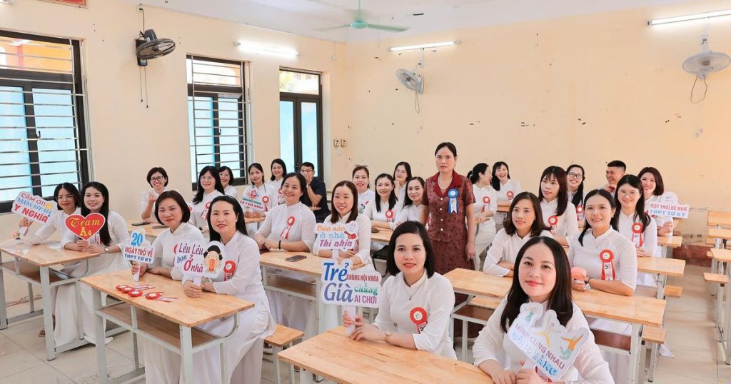 Khoảng cách nào cho Hội khóa 20 năm: Viết cho 12A4 Tứ Kỳ từ chiều Tokyo rợp nắng