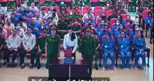 Người mẫu An Tây khai tên những người mua hộ ma túy
