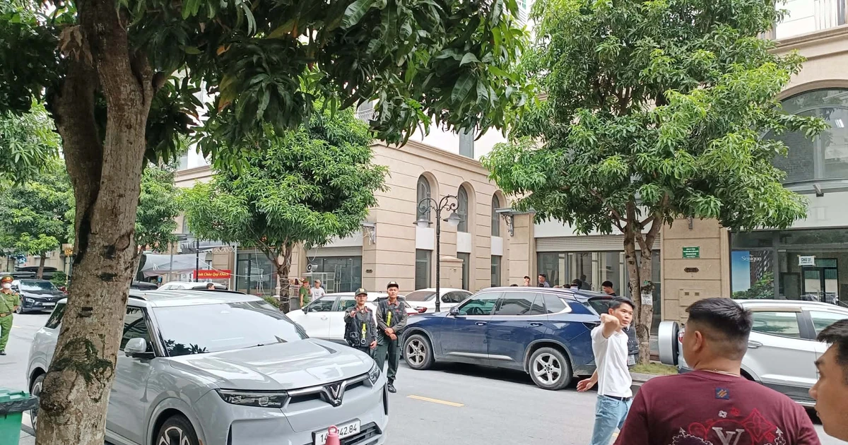 Nóng: Khám xét nơi ở của Huấn Hoa Hồng