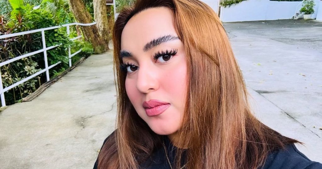 Nữ ca sĩ SN 1995 tử vong sau cú trượt ngã trong phòng tắm là ai?