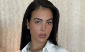 Vợ Ronaldo lên tiếng