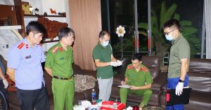 Hình ảnh công an khám xét khẩn cấp nơi ở giang hồ cộm cán &amp;apos;Đức Cộng&amp;apos; ở Ninh Bình
