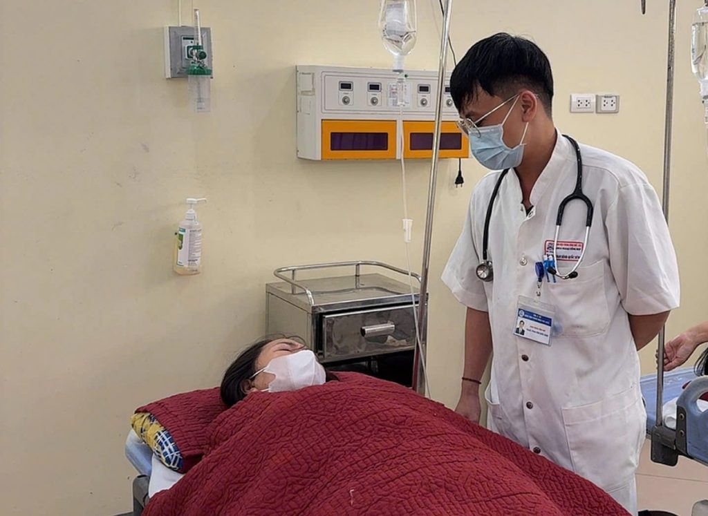 Hơn 190 người nhập viện nghi ngộ độc tập thể, Công ty Scavi Huế nói gì?缩略图 Hơn 190 người nhập viện nghi ngộ độc tập thể, Công ty Scavi Huế nói gì?