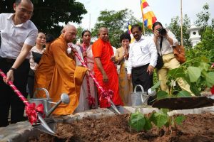 Hà Nội: Chùa Vạn Phúc trồng cội Bồ Đề được trao tặng từ Sri Lanka