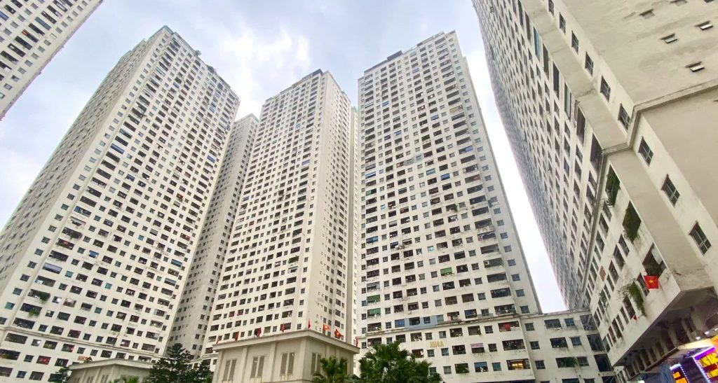 Sửa sai ở chung cư HH Linh Đàm: Cắt ngọn cả chục tầng xây sai phép có ổn?