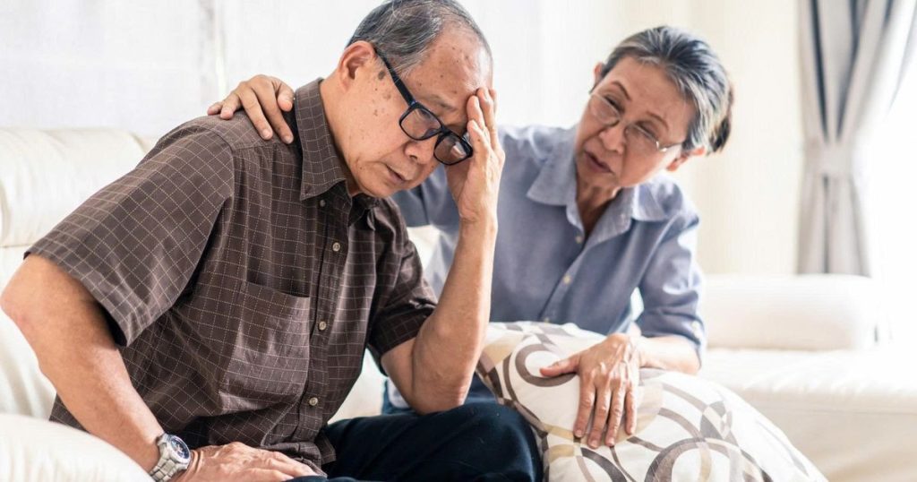 Về hưu rồi mới hiểu, càng khoe 3 điều này càng dễ chuốc phiền: Biết im lặng mới là phúc