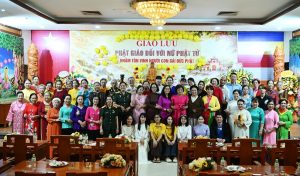 Hà Nội: Giao lưu “Phật giáo đối với nữ Phật tử” tại chùa Quán Sứ
