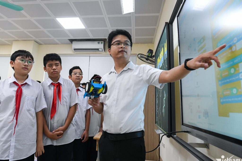 Cấm thu tiền đối với hoạt động giáo dục tăng cường: Các trường nói gì?