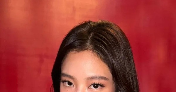 Diện mạo gây sốt của Jennie (BlackPink)