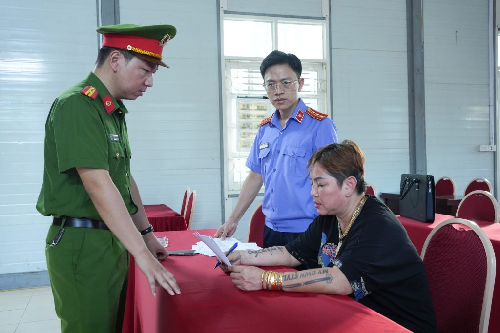 Khởi tố Tiktoker &amp;apos;Thảo Ràn Ri Mộc Châu&amp;apos;