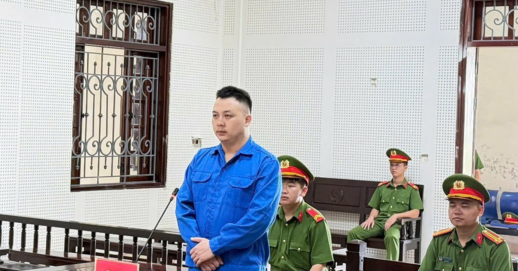 Lừa lấy ô tô của bạn đi cầm cố, rồi trộm lại để trả