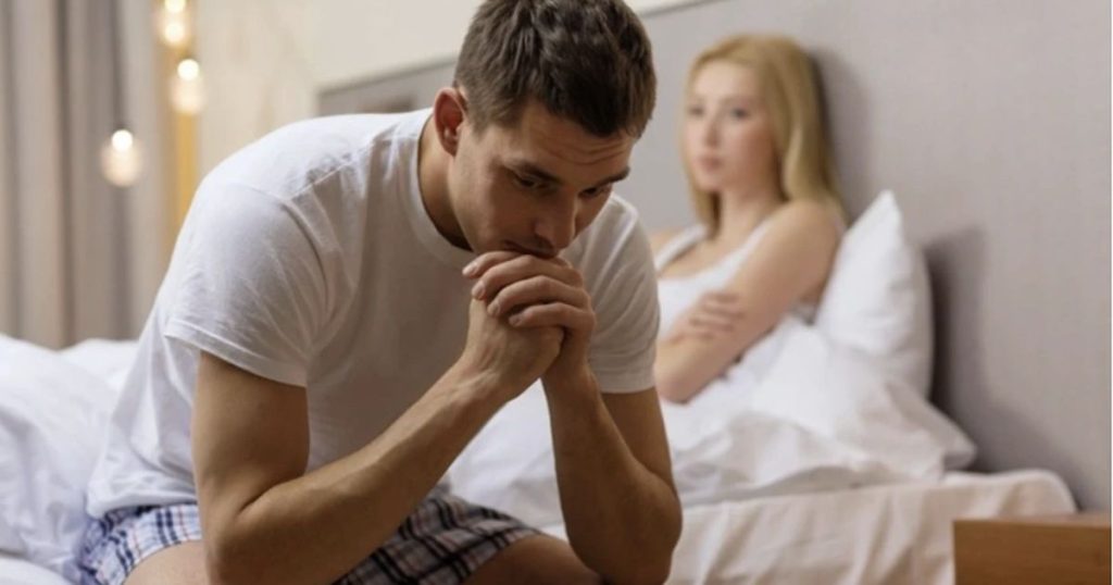 Một tin nhắn khiến tôi phát hiện bí mật của chồng, anh nói 3 từ khiến tôi chết lặng