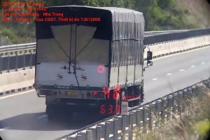 Tạm dừng xử phạt xe chạy dưới tốc độ tối thiểu trên cao tốc