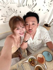 Trấn Thành đưa Hari Won đến Ai Cập, hé lộ món quà đặc biệt