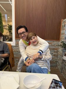 Vợ cũ Đàm Vĩnh Hưng bất ngờ chúc mừng sinh nhật Tuấn Hưng, cách xưng hô gây chú ý