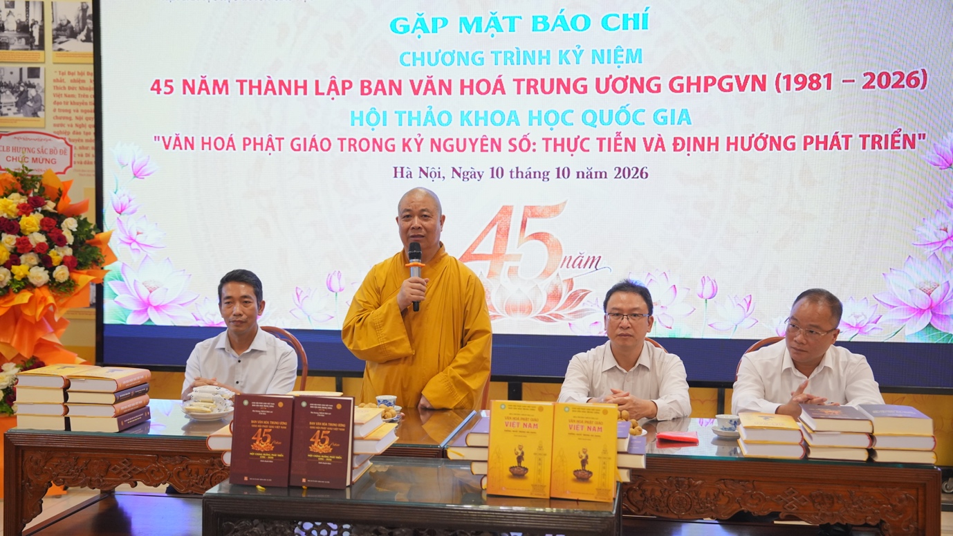 Hai ấn phẩm nghiên cứu về bản sắc văn hóa Phật giáo Việt Nam và chặng đường 45 năm phát triển